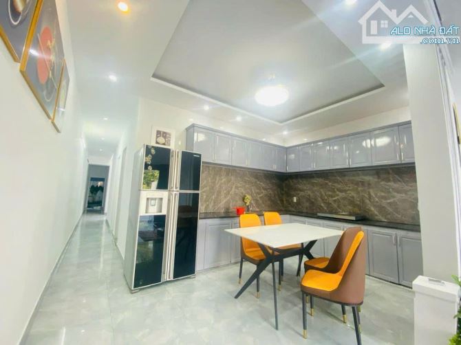 BÁN NHÀ ĐẸP MẶT TIỀN Đ. PHẠM NHƯ XƯƠNG- DT 120M2- CHỈ HƠN 4 TỶ- GẦN CHỢ HOÀ KHÁNH - 1