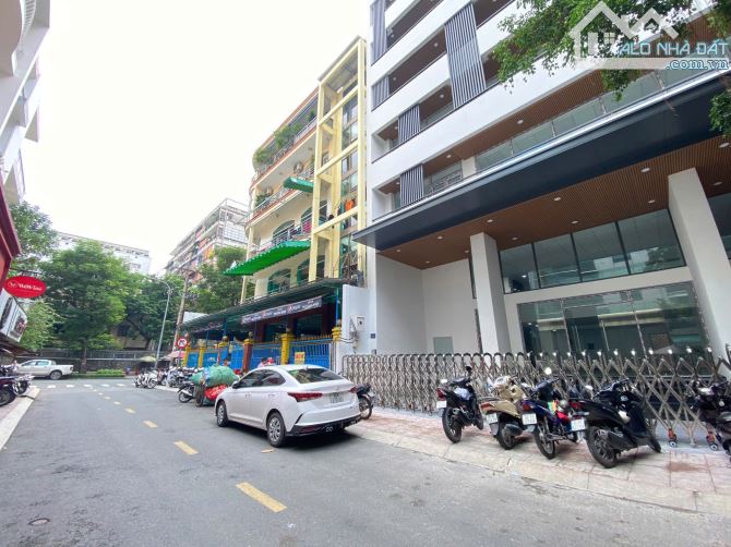 Bán building MT Trương Định Phường 6 Quận 3, DT 15 x 20m, HĐT 650 triệu/th - 1