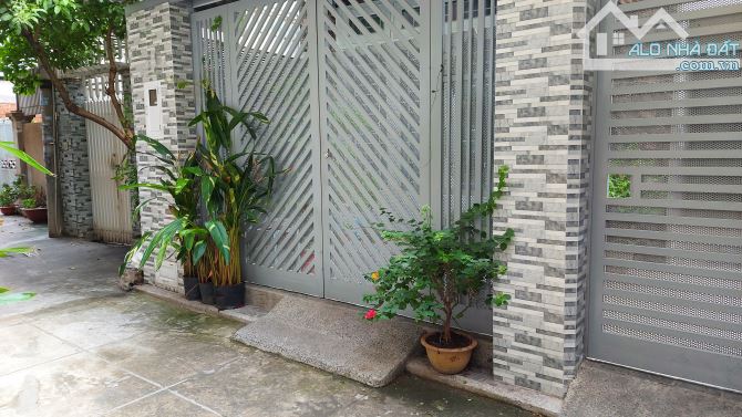 NHÀ BÁN  180m2, NHỈNH 6.X TỶ, DẠ NAM, PHẠM THẾ HIỂN QUẬN 8, GIÁP QUẬN 1, 4.4x6.5 - 1