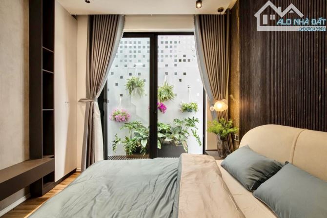 Bán Nhà Huỳnh Ngọc Đủ - Khu VIP Hoà Xuân - 3 Tầng - 100m2 - FULL Nội Thất - Mới Đẹp -6Tỷ8. - 2