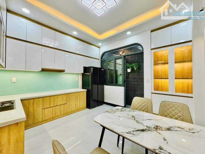 Bán nhà 70m2, ngang đẹp 6m, đường xe hơi, gần mặt tiền Nguyễn Thị Tần, chợ Rạch Ông,QUẬN 8 - 2