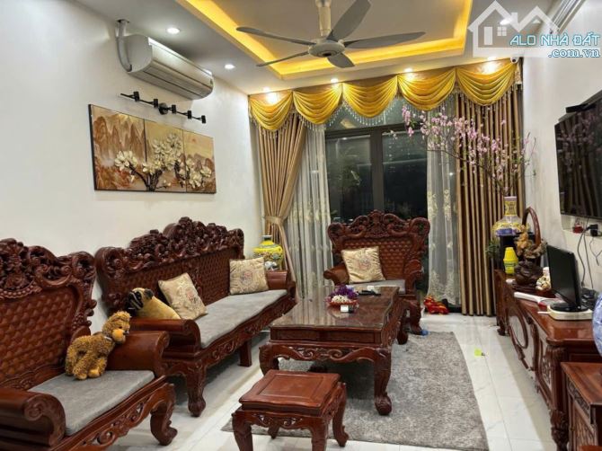 Bán nhà Hữu Hòa, Thanh Trì, DT 52.5m2, MT 3.5m, 5 tầng giá 14.5 tỷ - 2