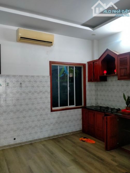 CHO THUÊ NHÀ NGUYÊN CĂN MẶT TIỀN 3 TẦNG ĐƯỜNG 2 THÁNG 9 - 65 M² - 3 PN - GIÁ 20 TRIỆU - 2