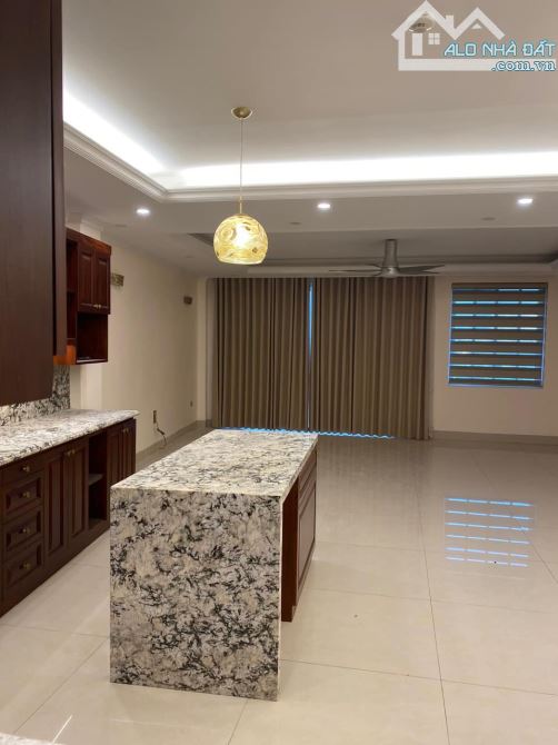 Bán mặt phố Nhật Chiêu, Tây Hồ view hồ tây. DT108m2, 5 tầng, MT7m giá 84 tỷ thỏa thuận - 3