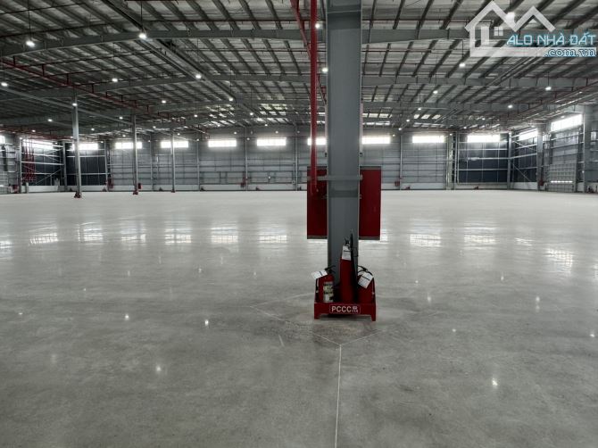 Cho thuê xưởng mới chuẩn Logictic KCN Bình Chánh,dt:7.000m2 - 15.000m2 - 3