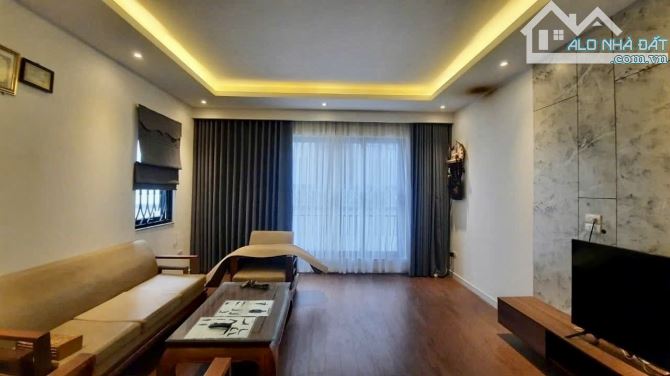 Bán nhà đẹp Lô góc ngõ ô tô VIP nhất phố Ngọc Thuỵ, Long Biên. Gara ô tô tránh… - 3