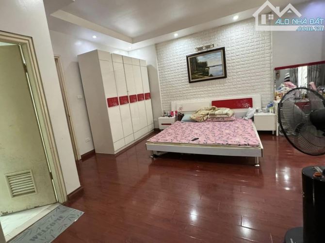 6.35Tỷ, Nhà Hiếm Khương Đình, 42m2*3Tầng, 20mét Ra Mặt Phố, Ô Tô Dừng Đỗ Sát Nhà - 3