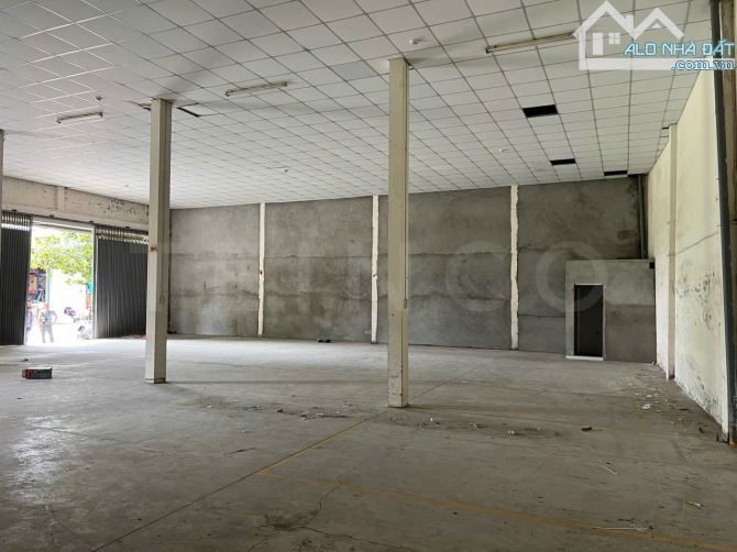 Kho xưởng 370m² trong KDC Ngân Thuận, sàn được xoa bóng - 3