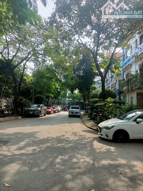 Bán BT sát Bộ Ngoại Giao - Nam Từ Liêm. Lô Góc, tặng lại nội thất nhập khẩu. 115m 4 tầng. - 4