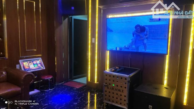 TÒA KARAOKE NGUYỄN TẤT THÀNH - 125M2 - 4 TẦNG - VIEW BIỂN - 11 PHÒNG - 18.5 TỶ  - - 4