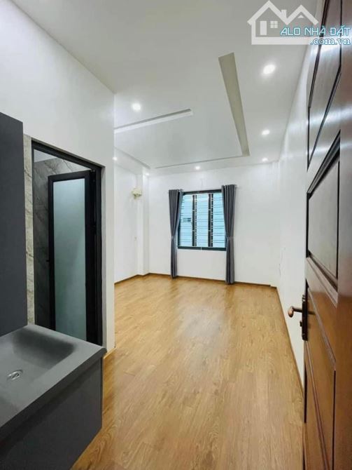 CHÍNH CHỦ GỬI BÁN HỘ CĂN NHÀ SIÊU PHẨM 4 TẦNG MẶT ĐƯỜNG VŨ KHẾ BẬT  -TP NĐ - 4