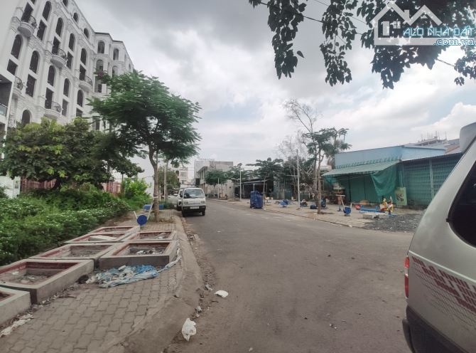 11 tỷ, Bình Thuận Q7, Trệt 2 lầu ST, Phố KD, Ô tô vô nhà, 20m ra Huỳnh Tấn Phát. Cực VIP. - 4