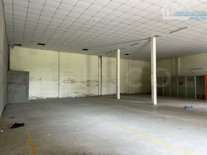 Kho xưởng 370m² trong KDC Ngân Thuận, sàn được xoa bóng - 4