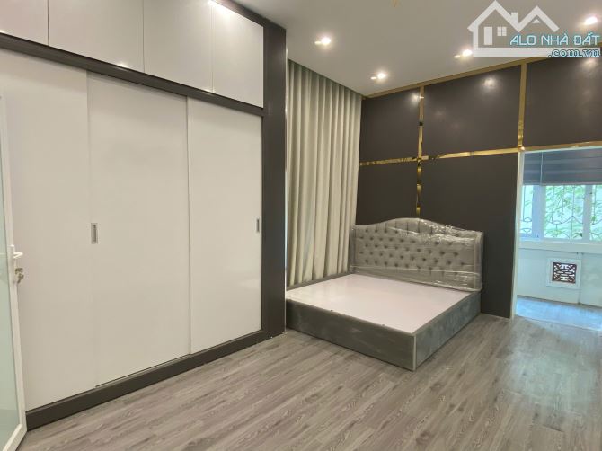 Siêu Phẩm Đội Cấn - Ba Đình 50m2 ngõ nông - sát phố - Lô góc 2 thoáng - ngõ 2m6 - 5