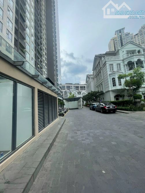 Cho thuê Văn Phòng Khu Saigon Pearl-Nguyễn Hữu Cảnh, Bình Thạnh, FULL NỘI THẤT, chỉ 8$/m2 - 7