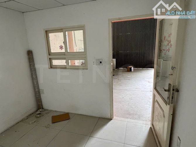 Kho xưởng 370m² trong KDC Ngân Thuận, sàn được xoa bóng - 7