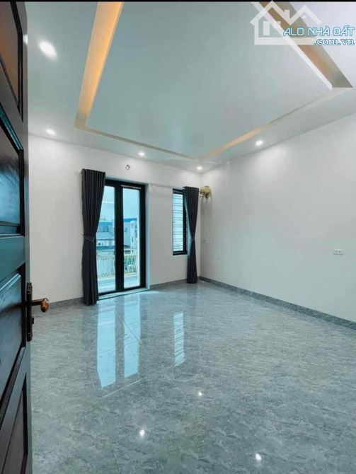 CHÍNH CHỦ GỬI BÁN HỘ CĂN NHÀ SIÊU PHẨM 4 TẦNG MẶT ĐƯỜNG VŨ KHẾ BẬT  -TP NĐ - 9