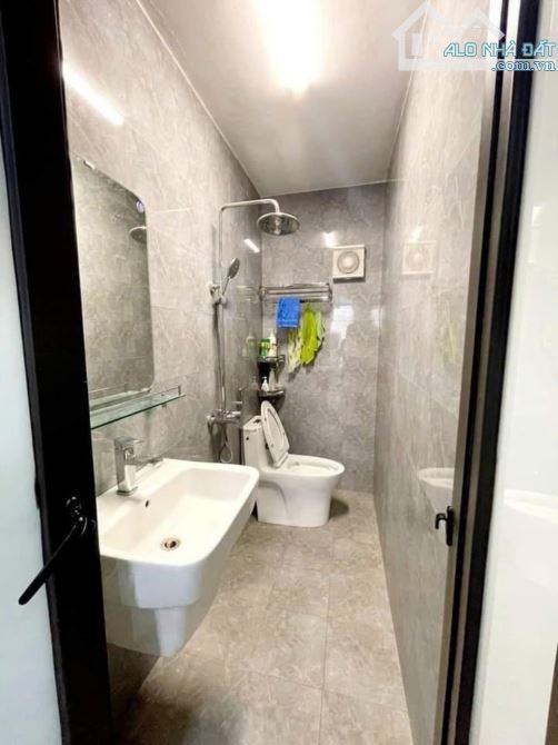 NHÀ ĐẸP TAM KHƯƠNG - 45M2, 4 TẦNG, 3 BƯỚC RA PHỐ, CHỈ 7 TỶ - 9