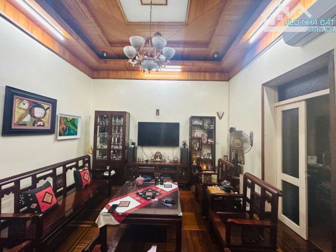 Nhà Đẹp TRƯỜNG CHINH-THANH XUÂN,60M2x5 TẦNG,giá 13 tỷ,Gara ô tô, chủ nhà giáo viên ĐH
