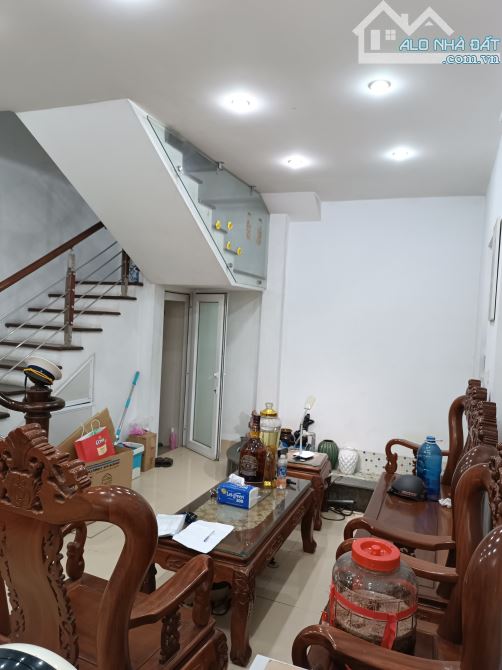 BÁN NHÀ PHỐ XUÂN LA, TÂY HỒ, HÀ NỘI. 35m2, 6 TẦNG