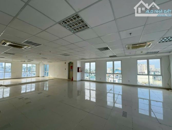 - Bán Toà Building Siêu Khan Hiếm Phường Đa Kao - Quận 1