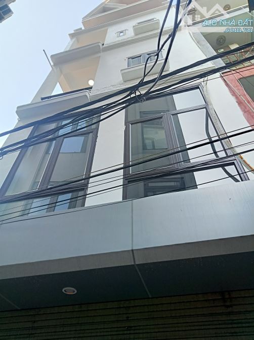 NHÀ ĐẸP Ỷ LA, DƯƠNG NỘI - NGÕ THÔNG, GẦN CHỢ, TRƯỜNG HỌC CÁC CẤP, VÀI BƯỚC CHÂN RA PHỐ