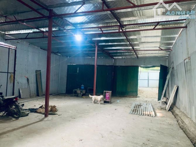 Cho thuê 300 m² đường Hoàng Sa, Vĩnh Ngọc, Đông Anh, HN