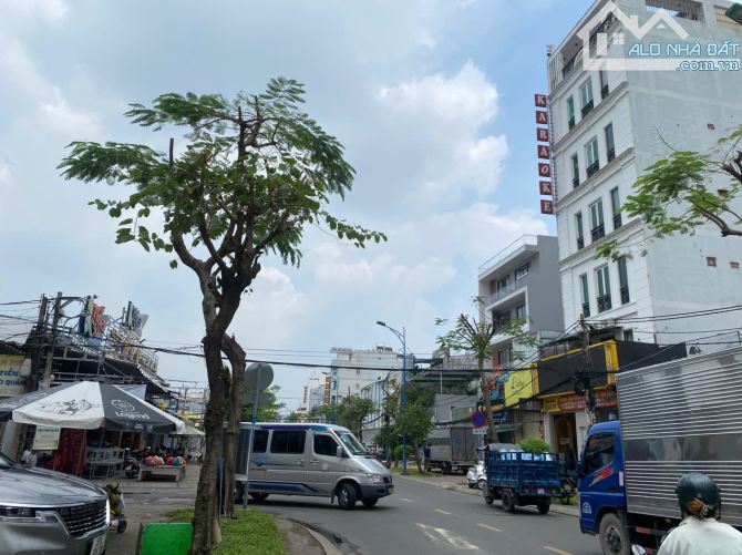 Bán khuông đất 2200m2, MT đường gần Nguyễn Ảnh Thủ, Quận 12. Giá 72 tỷ - 1