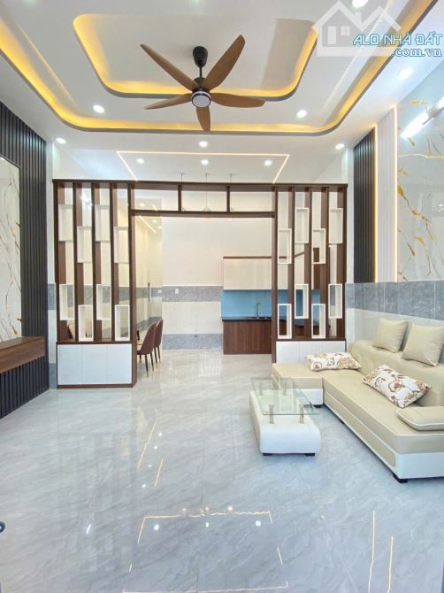 Bán nhà 100m2 2 phòng ngủ 740 Triệu cho thuê 6tr/tháng sổ hồng riêng - 1