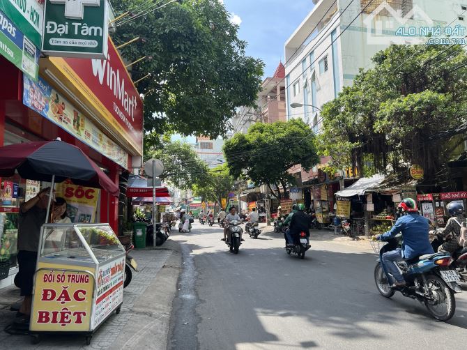 Chính chủ bán nhà mặt tiền khu Bàu Cát, Tân Bình. DT: 7x15m, Nhà 5 tầng giá chỉ 16.8 tỷ - 1