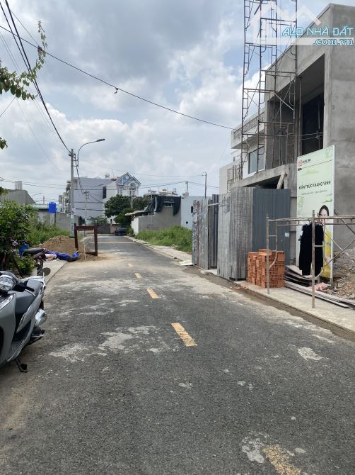 Nhà 4 Tầng, 82M2 (4.5 X 19 ), ÔTÔ Ngủ Nhà, Gần NGUYỄN DUY TRINH, PHÚ HỮU, Q9, - 1
