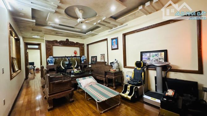 Nhà mặt đường Trần Nhân Tông (gần trường lái xe) - 109m2 - MT 4,2m - 4 tầng-hiện trạng đẹp - 1