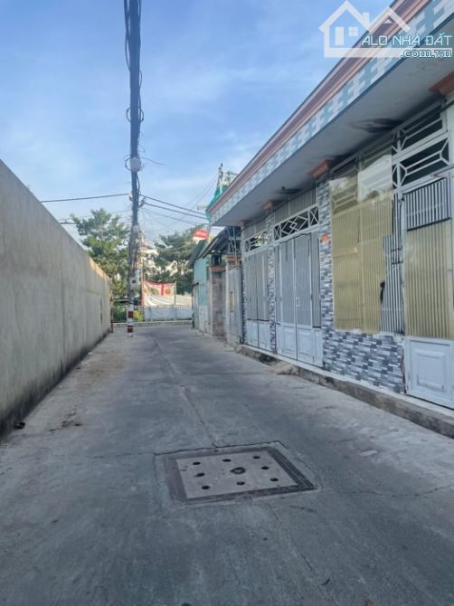 Bán nhà Lê Trọng Tấn, Tân Phú, 65m2 giá nhỉnh 5 tỏi - 1