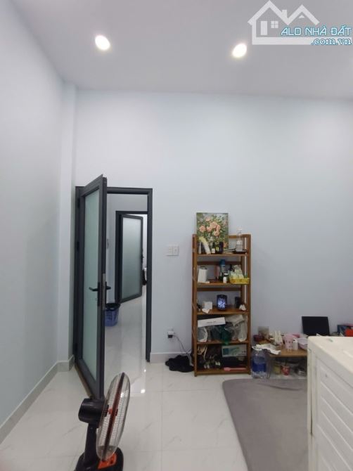 NHÀ ĐẸP LUNG LINH CỐNG LỞ, TÂN BÌNH, 46M2, 2 LẦU, CHỈ 4 TỶ HƠN - 1