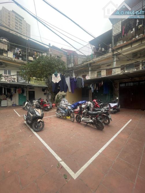 BÁN NHÀ CẤP 4 NGÕ 521 TRƯƠNG ĐỊNH . VÀO NHANH ĐỂ MUA KO TIẾC - 2
