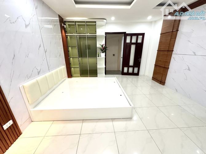 Bán nhà đẹp ở luôn Xã Đàn Đống Đa. DT30m, 5 tầng, MT4m3 Giá 8.6 tỷ Ngõ ô tô Kdoanh ổn - 2