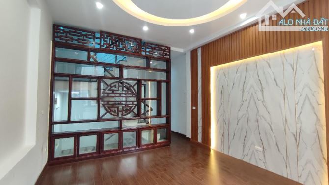 NHÀ ĐẸP Ỷ LA, DƯƠNG NỘI - NGÕ THÔNG, GẦN CHỢ, TRƯỜNG HỌC CÁC CẤP, VÀI BƯỚC CHÂN RA PHỐ - 2