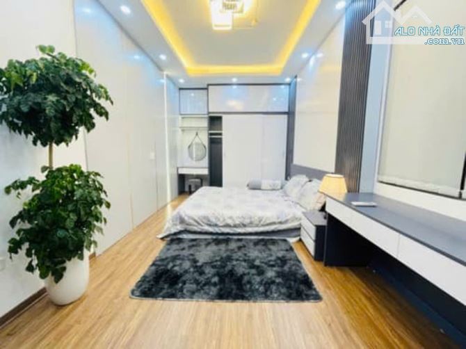 Hiếm, Vip nhất Hai Bà Trưng - Lò Đúc- 1 bước chân ra phố  - 8,98 tỷ, 45m2, chỉ về ở - 2