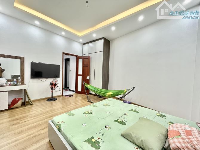 Bán nhà đẹp ở ngay Vương Thừa Vũ Thanh Xuân. DT50m, 4 tầng 4 ngủ Mt10m Giá 6.5 tỷ Ngõ ô tô - 3