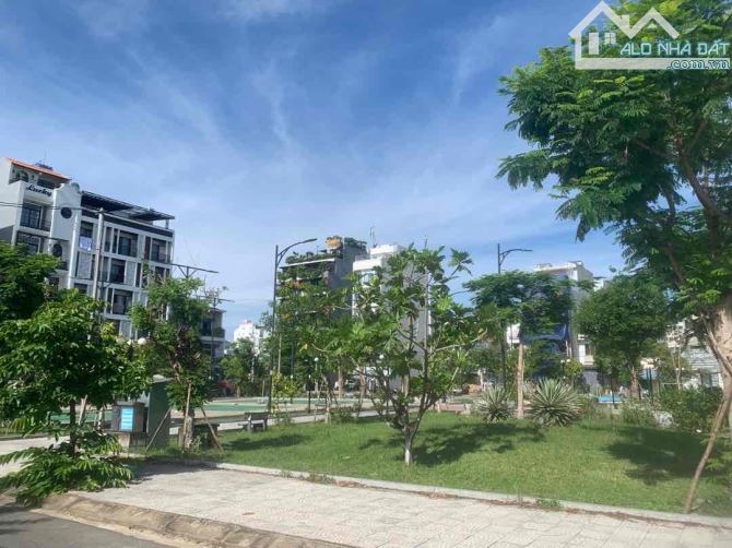 Nhà đẹp 4 tầng 102m2 - Khuê Mỹ Đông 7 - Ngũ Hành Sơn - 3