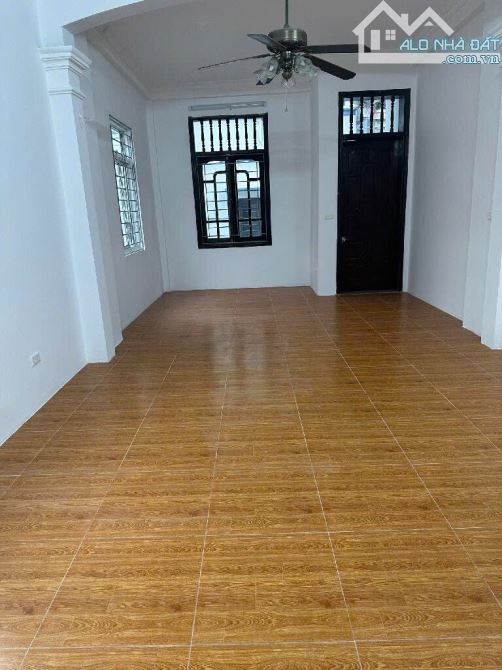 BÁN NHÀ TRUNG TÂM ĐÔNG NGẠC 62m2 4 TẦNG GIAO THÔNG THUẬN TIỆN TIỆN ÍCH BẠT NGÀN - 3