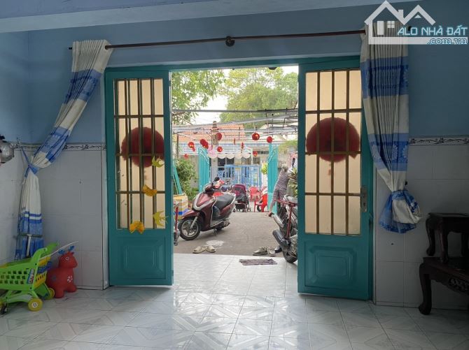 SIÊU RẺ - BÁN NHÀ - 143M2 ĐẤT - 8.2TỶ - 2 SÂN VƯỜN RỘNG, CÓ THÊM SÂN SAU 20M2 THẠNH MỸ LỢI - 3