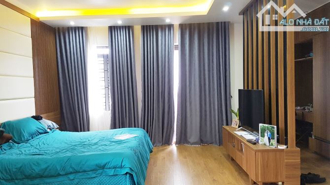 Bán nhà khu Biệt Thự Mê Linh -  Anh Dũng. DT180m2 x 3T - 3