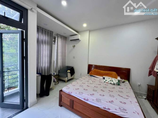 NHÀ HOÀ MINH 1 - SÁT BIỂN NGUYỄN TẤT THÀNH - 70M2 - 3 TẦNG - NHÀ ĐẸP - 4.68 TỶ - 4