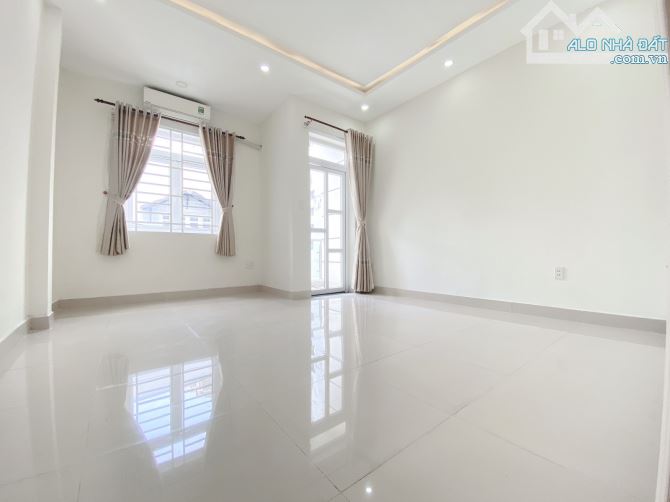 Bán nhà Quận 7, đường Trần Xuân Soạn, 82m2, 2 tầng 3pn, giá 7 tỷ 1 - 4