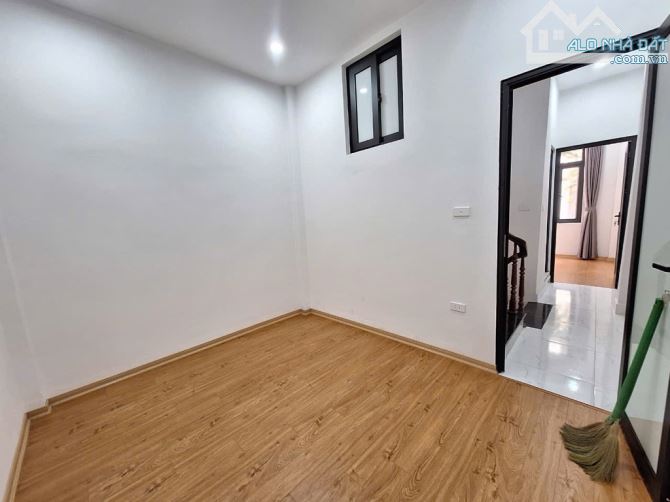 🏘️NGUYỄN ĐỨC CẢNH - HOÀNG MAI - NHÀ ĐẸP - Ở NGAY - 35M2 - CHƯA TỚI 5 TỶ., - 5