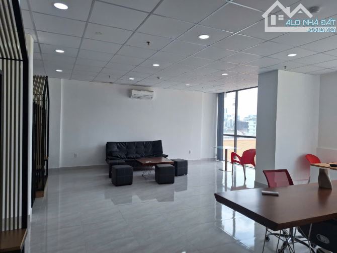 Cho thuê văn phòng 145m2 tầng cao view nhà thờ Tân Định - 5