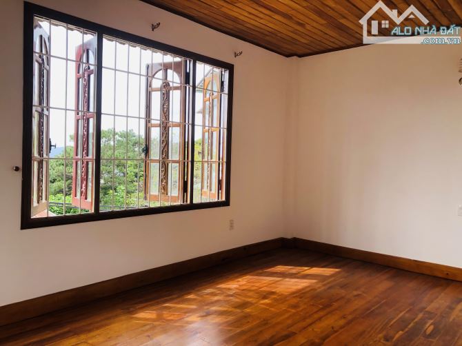 VILLA 2 MẶT TIỀN NGUYỄN HỮU CẢNH P8 245M2 NỞ HẬU 12,5M, CÓ 4P TRỌ RIÊNG BIỆT GIÁ 13,8 tỷ - 5