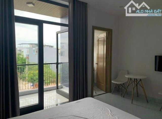 SẬP HẦM CĂN VILLA DT 192m2 - ĐA PHƯỚC - KĐT Nam Việt Á - DÒNG TIỀN 50tr/th - 6