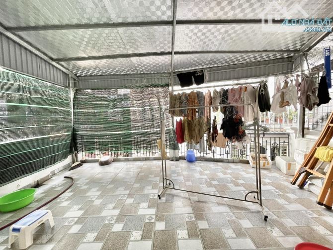 Bán nhà đẹp ở ngay Vương Thừa Vũ Thanh Xuân. DT50m, 4 tầng 4 ngủ Mt10m Giá 6.5 tỷ Ngõ ô tô - 6